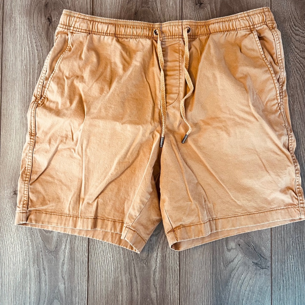 GAP Men’s Khaki Shorts | Size XL | Drawstring Waist | Casual Everyday Fit